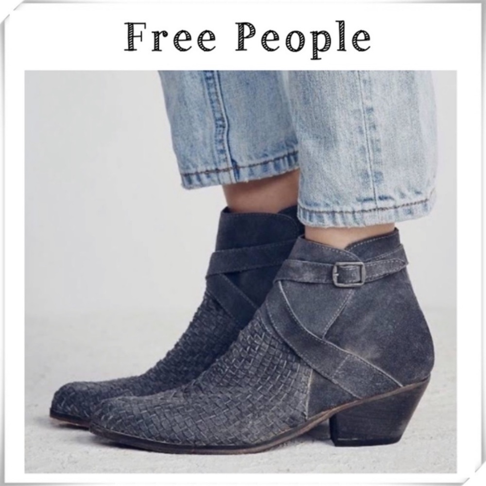 FREE People Venture Suede Pointed Toe Western Ankle Bootie Charcoal Gray Sz 7